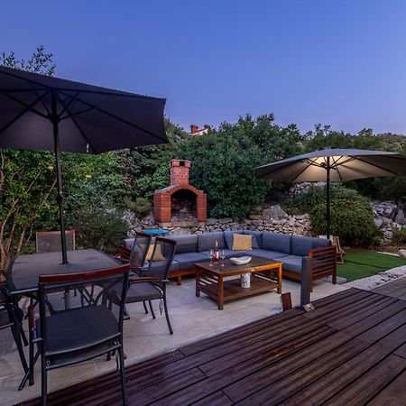 Apartment With Terrace And Mini Pool Green Gold Ντουμπρόβνικ Εξωτερικό φωτογραφία