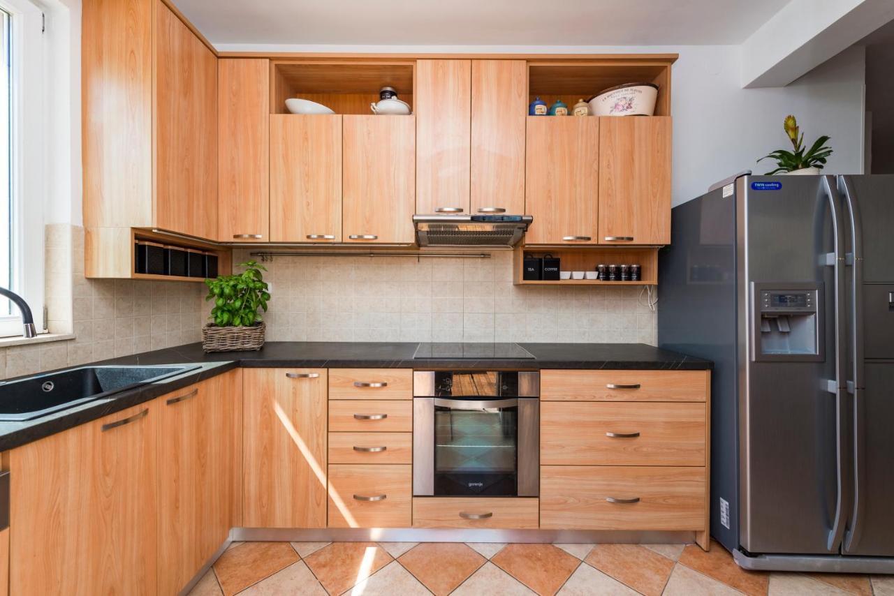 Apartment With Terrace And Mini Pool Green Gold Ντουμπρόβνικ Εξωτερικό φωτογραφία