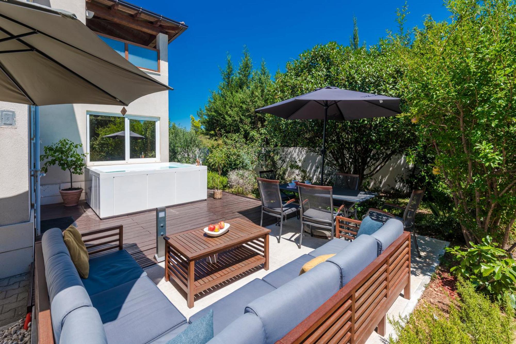 Apartment With Terrace And Mini Pool Green Gold Ντουμπρόβνικ Εξωτερικό φωτογραφία