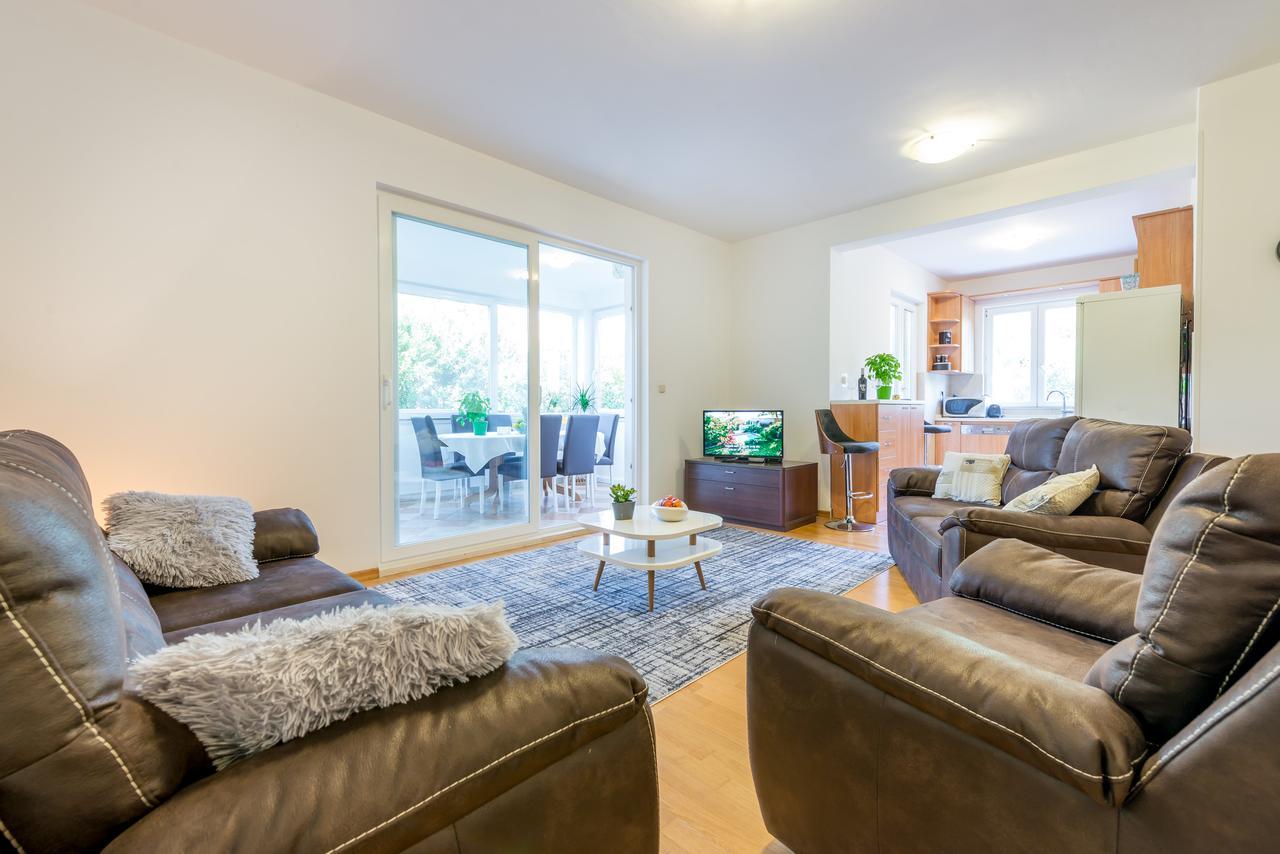 Apartment With Terrace And Mini Pool Green Gold Ντουμπρόβνικ Εξωτερικό φωτογραφία